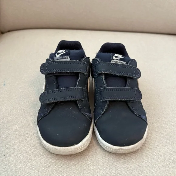 Nike Court Royal Velcro Sneakers - Picture 2 of 8